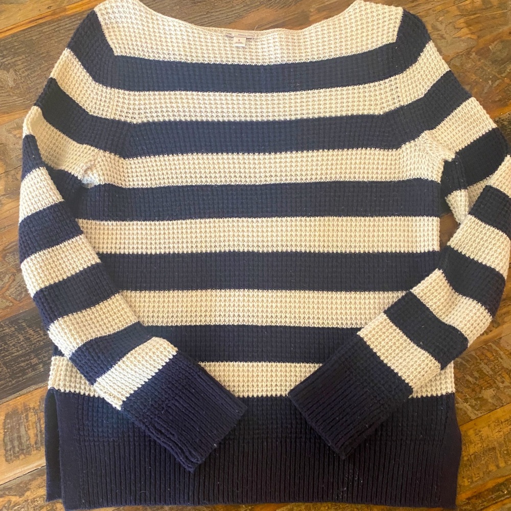 Gap Navy and Cream Knit Sweater